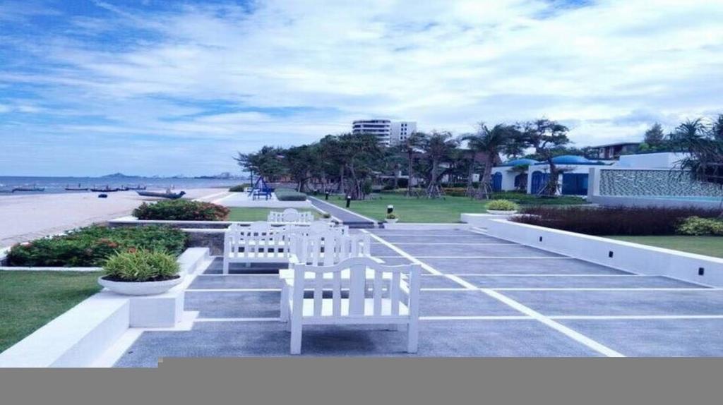 The Crest Santora Hua Hin Apartment Екстериор снимка